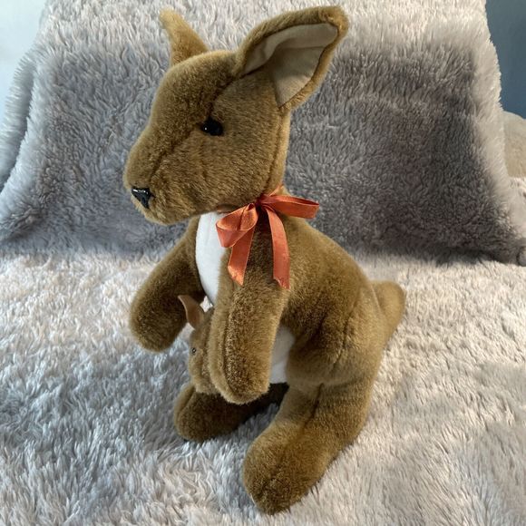 Corroboree Australia Kangaroo Plush Toy With Joey In Pouch Soft Stuffed Animal - Picture 2 of 16